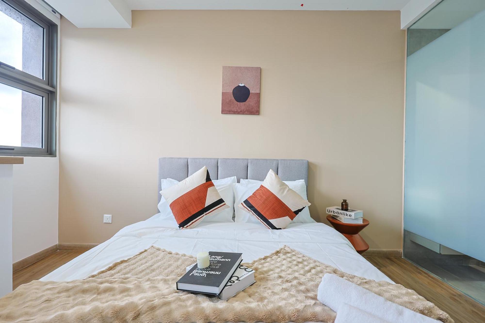 Riveria By Nexx Field Apartment *