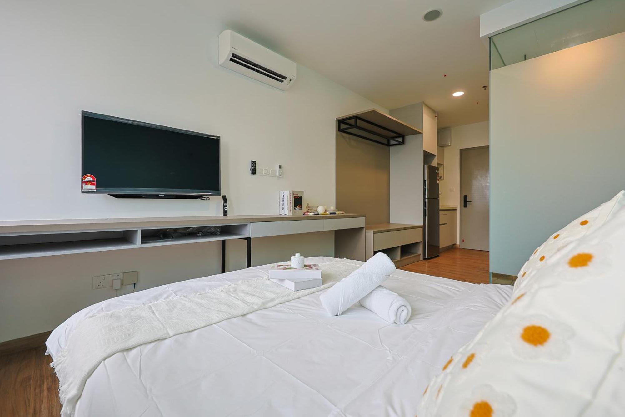Riveria By Nexx Field Apartment
