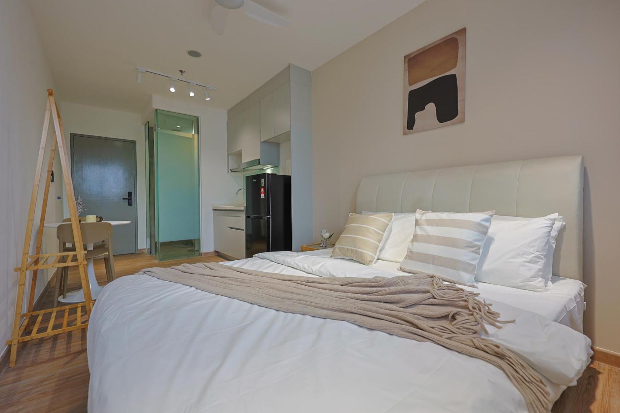 Riveria By Nexx Field Apartment *